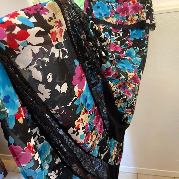 Maxi Floral Dress - Picture 3 of 6